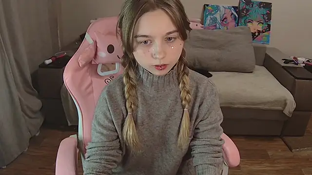 Olivka Grr online show from 22, 11, 2025