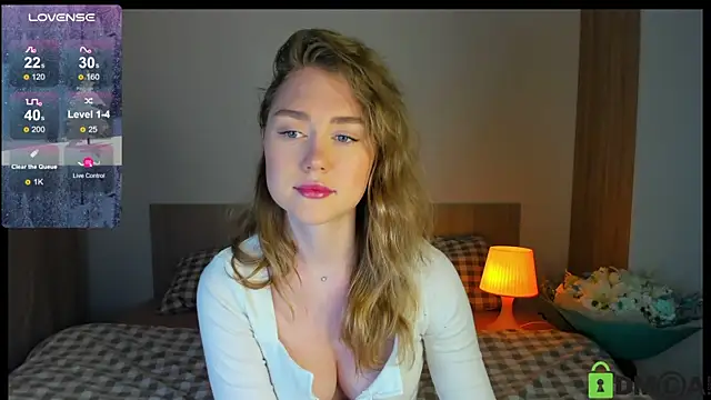 Snapshot of TheVanessaMaes chatting on 11, 12, 2024 TheVanessaMaes online show from 11, 12, 2024