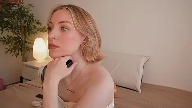 kris69kiss online show from 17, 4, 2026