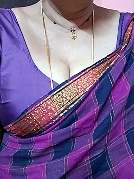 Snapshot of ananya956 chatting on 5, 4, 2026 ananya956 online show from 5, 4, 2026