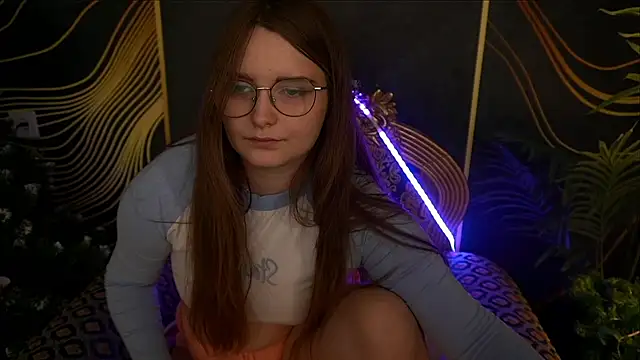 MagicPeachh  online show from 20, 1, 2025