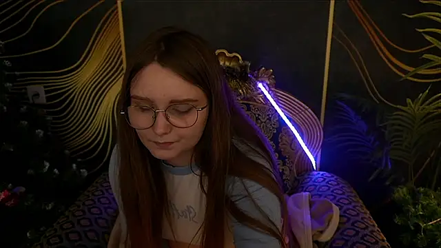 MagicPeachh  online show from 20, 1, 2025