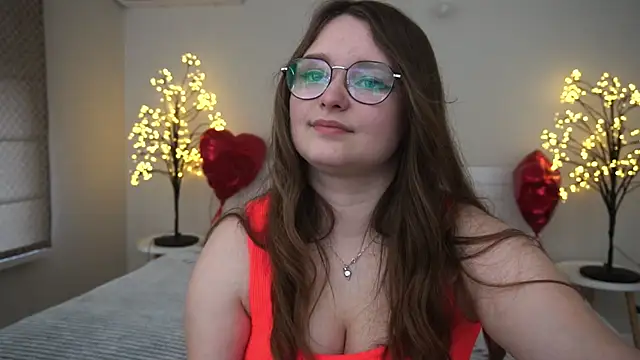 MagicPeachh  online show from 11, 3, 2025