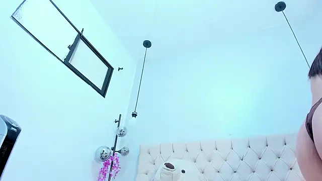 Victoria Coleman online show from 19, 12, 2025