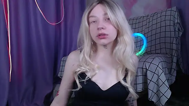 Lexy Lovy online show from 24, 10, 2025