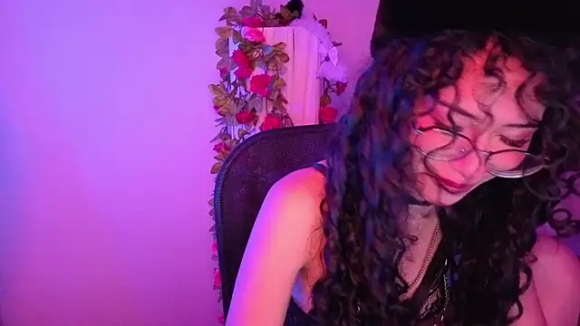 Snapshot of CherieCurl chatting on 3, 7, 2026 CherieCurl online show from 3, 7, 2026