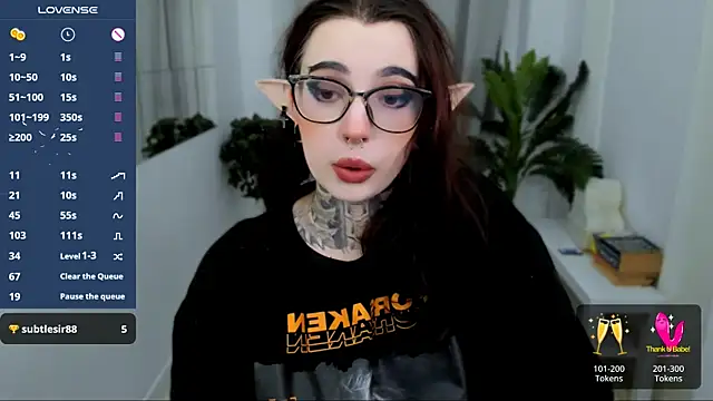 Dixi Pixi  online show from 6, 2, 2025