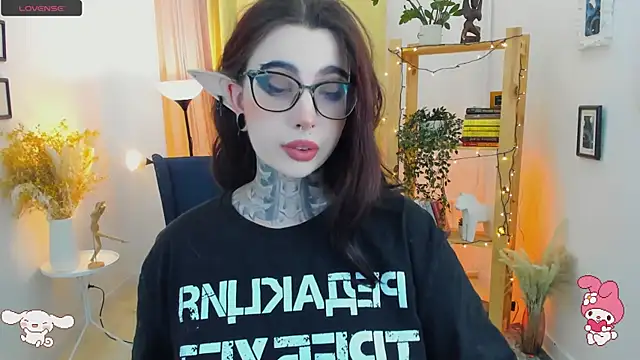 Dixi Pixi  online show from 8, 2, 2025