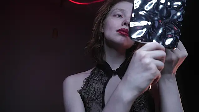 ginger hugs online show from 10, 11, 2025