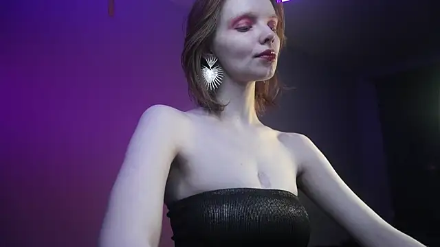 ginger hugs online show from 20, 11, 2025