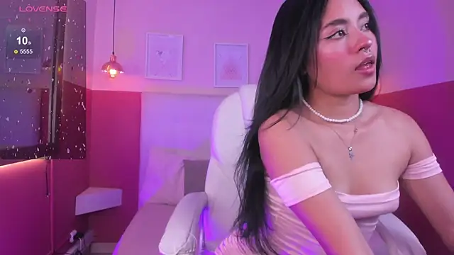 Chloe fischer  online show from 22, 1, 2025