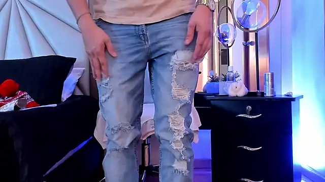 Karimferrer online show from 23, 12, 2024