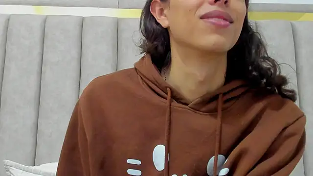 FreyaMoller online show from 25, 10, 2025