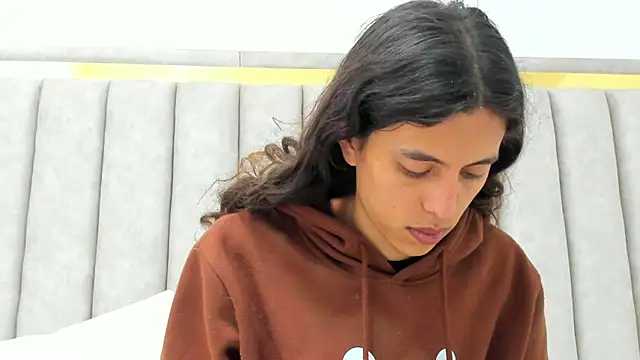 FreyaMoller online show from 8, 3, 2026