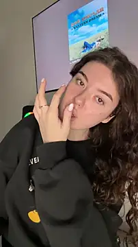 Kimi Ass online show from 4, 12, 2025