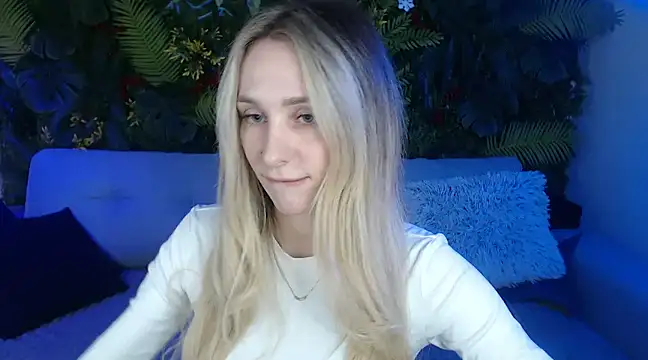 Horny Blond online show from 27, 1, 2025