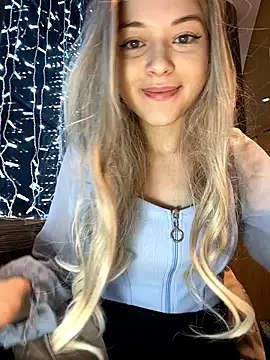 Snapshot of Times__Square chatting on 29, 12, 2024 Times Square online show from 29, 12, 2024