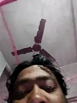 Snapshot of Young_couple143 chatting on 6, 3, 2025 Young couple143 online show from 6, 3, 2025