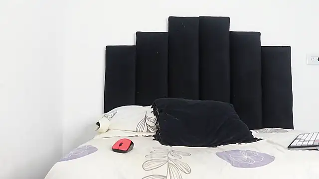 MarcoAlexLatino online show from 7, 2, 2025