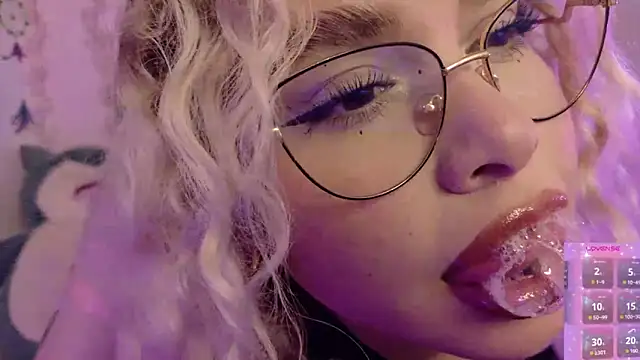 Haelycute online show from 1, 4, 2026