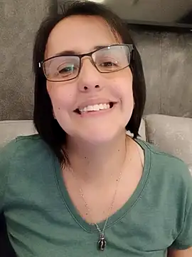 IsisBlake online show from 26, 2, 2025