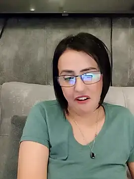 IsisBlake online show from 27, 2, 2025