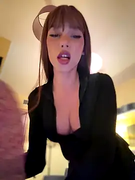 Carlita cute online show from 5, 12, 2025