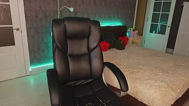 Daniela Kitty  online show from 14, 10, 2025