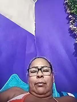 Snapshot of Afroditabichota chatting on 10, 9, 2025 Afroditabichota online show from 10, 9, 2025
