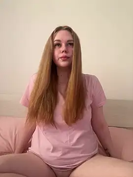 Snapshot of Marylallka5 chatting on 14, 5, 2026 Marylallka5 online show from 14, 5, 2026