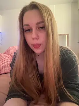 Snapshot of Marylallka5 chatting on 7, 6, 2026 Marylallka5 online show from 7, 6, 2026