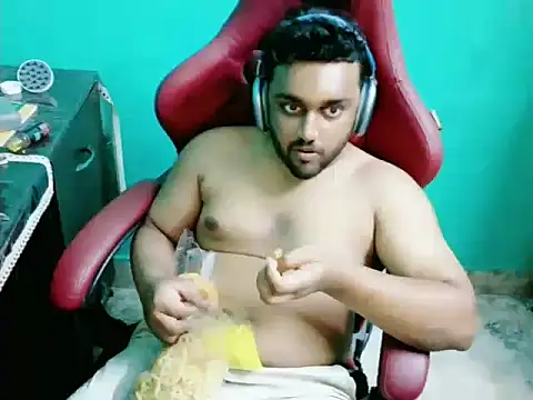 Snapshot of telugu_boy_ chatting on 3, 10, 2025 telugu boy online show from 3, 10, 2025