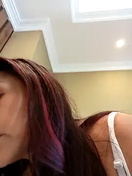 MonicaMoret online show from 14, 2, 2025