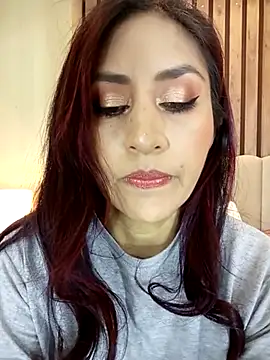 MonicaMoret online show from 22, 2, 2025