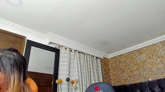 Snapshot of stella_xue chatting on 30, 1, 2025 stella xue online show from 30, 1, 2025