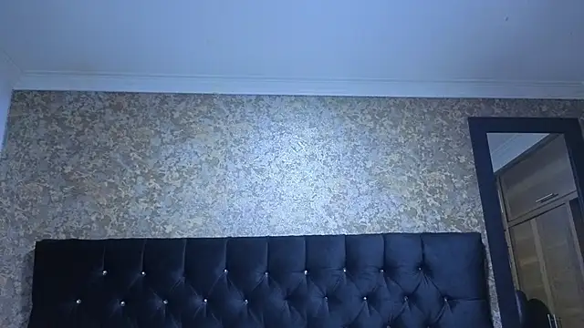 Snapshot of stella_xue chatting on 1, 11, 2025 stella xue online show from 1, 11, 2025