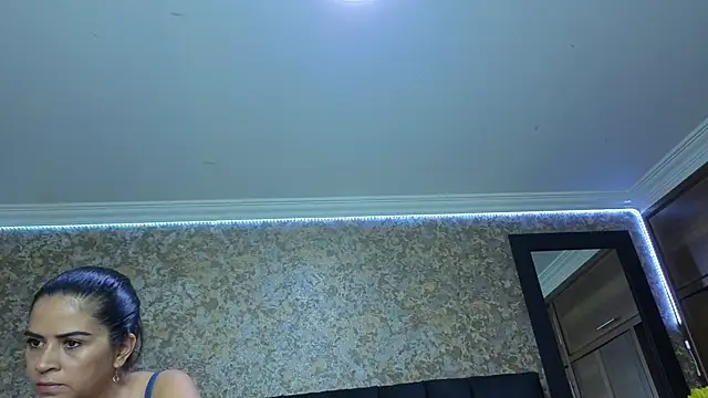 Snapshot of stella_xue chatting on 19, 11, 2025 stella xue online show from 19, 11, 2025