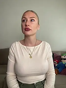 Snapshot of belle98 chatting on 26, 4, 2026 belle98 online show from 26, 4, 2026