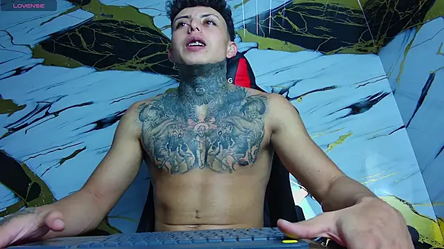 Kevin22 222 online show from 10, 2, 2025