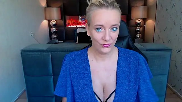 Snapshot of Wendysexyx chatting on 14, 9, 2025 Wendysexyx online show from 14, 9, 2025