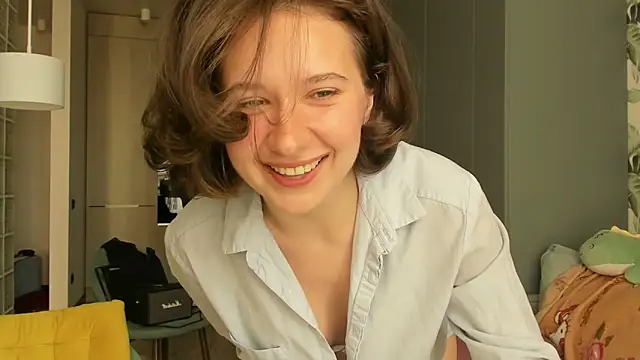 Lilith lutherlow online show from 3, 10, 2025