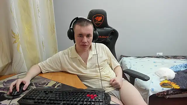 iliaskrislove online show from 3, 10, 2025