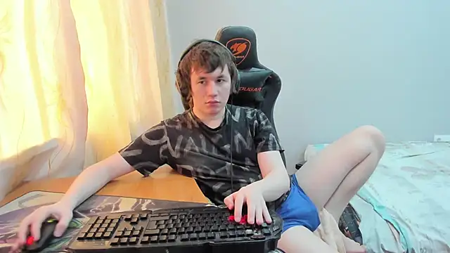 iliaskrislove online show from 9, 4, 2026