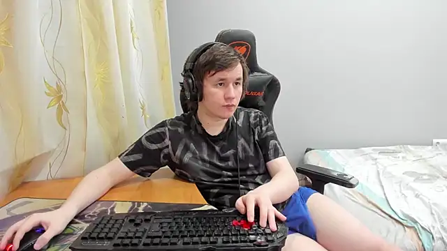 iliaskrislove online show from 10, 4, 2026