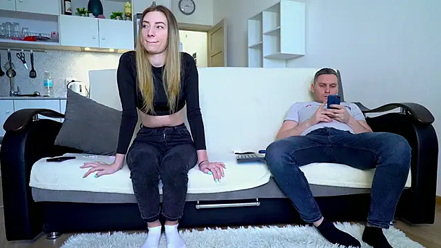 littlesweettifany online show from 21, 3, 2025