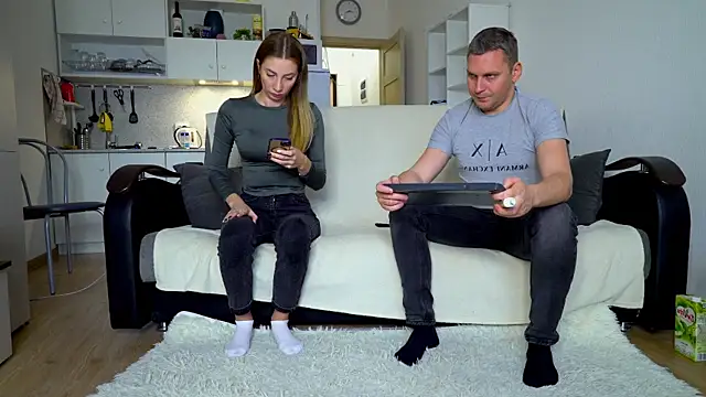 littlesweettifany online show from 30, 10, 2025