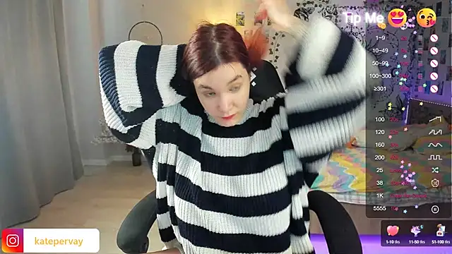 Snapshot of callmekatesmith chatting on 6, 2, 2025 callmekatesmith online show from 6, 2, 2025