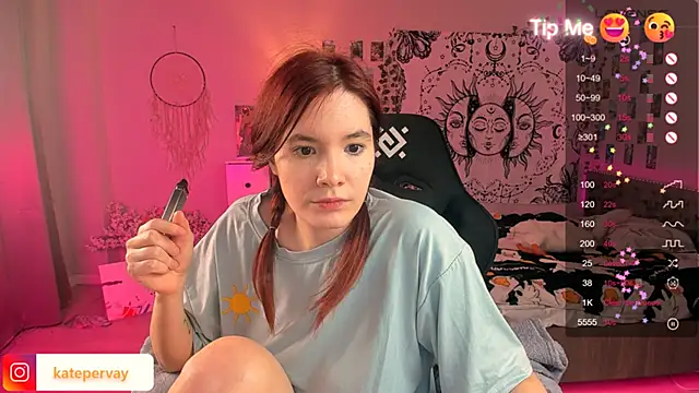 Snapshot of callmekatesmith chatting on 6, 3, 2025 callmekatesmith online show from 6, 3, 2025
