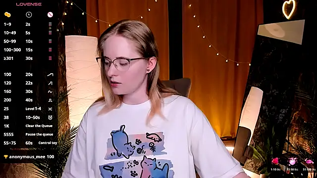 Snapshot of Aemilia_ chatting on 24, 7, 2026 Aemilia online show from 24, 7, 2026