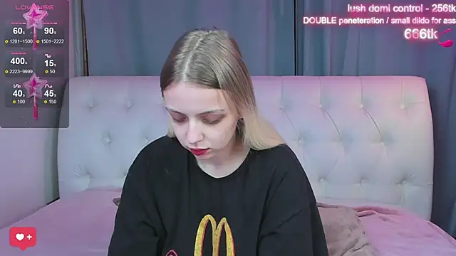 Alice Halle online show from 13, 10, 2025